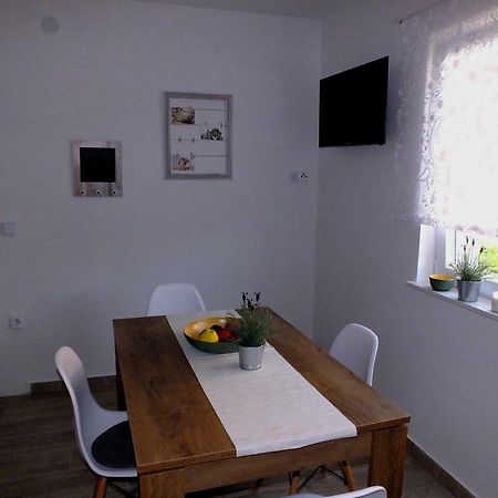 Apartmani Berno Starigrad Paklenica Exterior foto