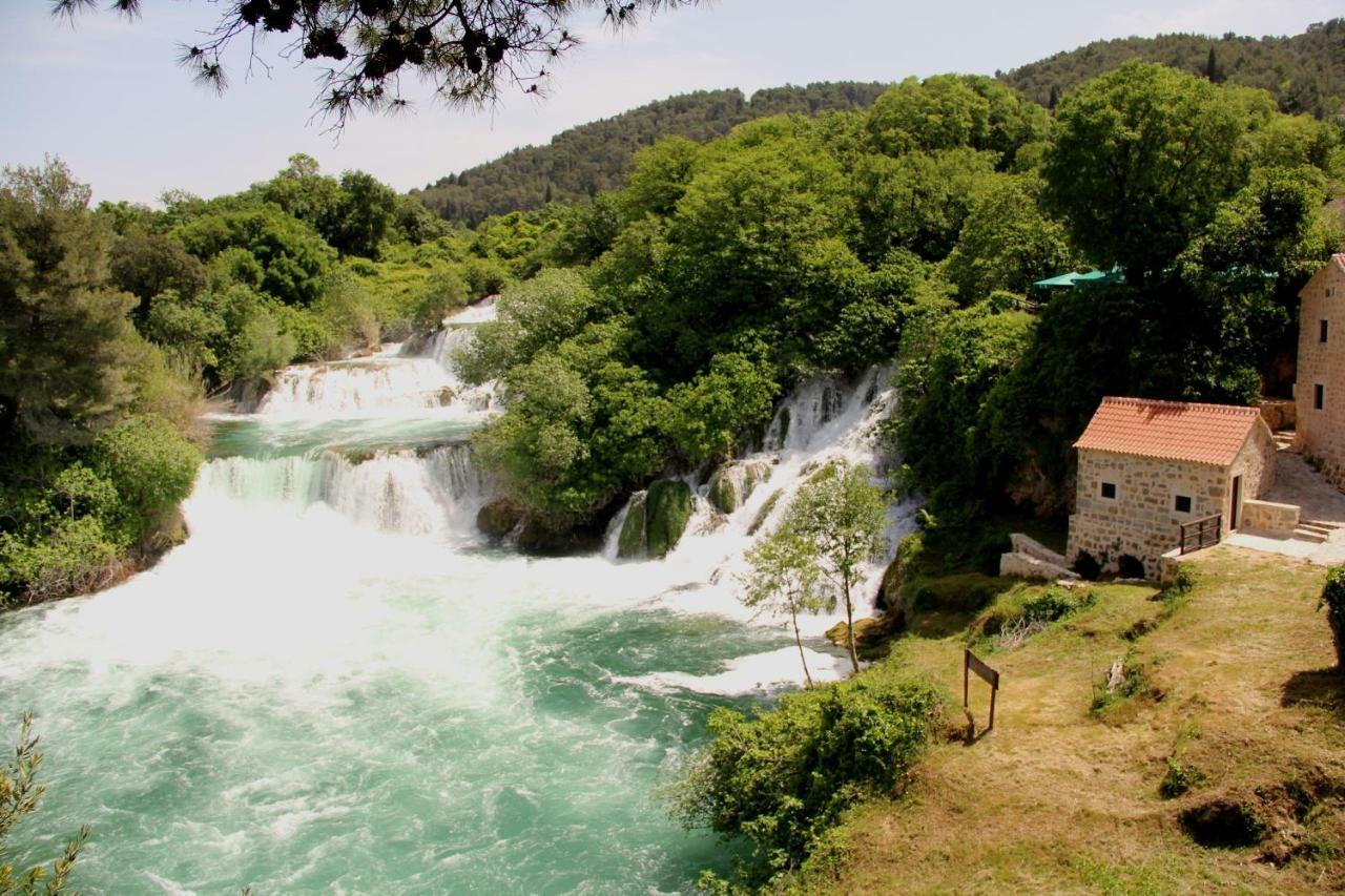 Apartmani Berno Starigrad Paklenica Exterior foto