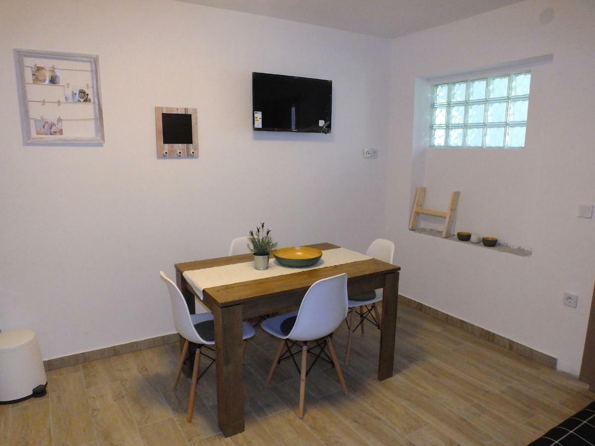 Apartmani Berno Starigrad Paklenica Exterior foto
