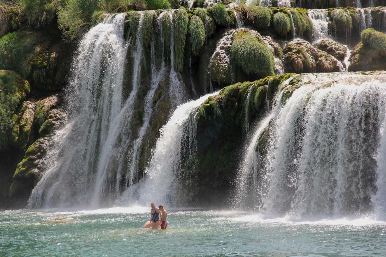 Apartmani Berno Starigrad Paklenica Exterior foto